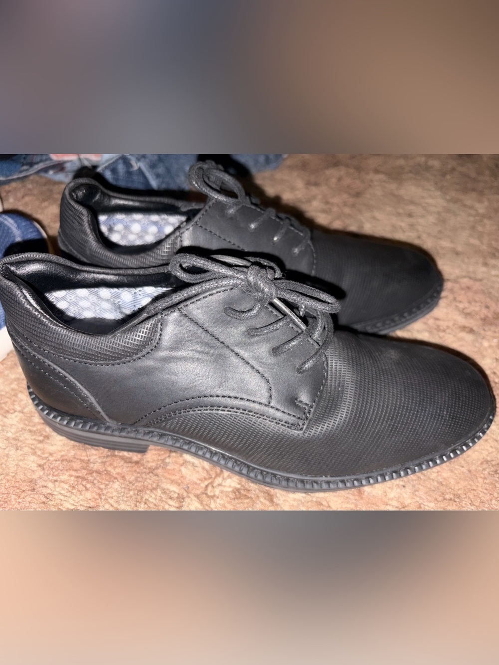 Boys black dress shoes size youth 2. Worn once. Ashford Hayes brand.